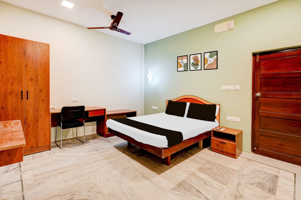 Classic Room | Desk, WiFi (free), bed sheets