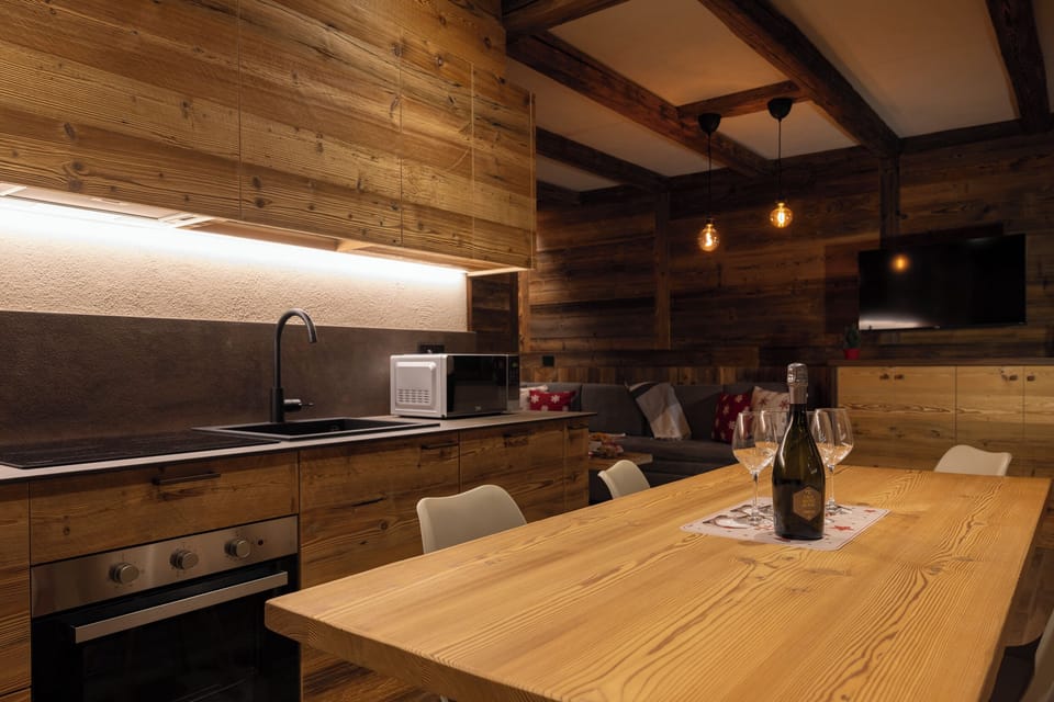 Apartment, Mountain View | Private kitchen | Fridge, microwave, stovetop, highchair
