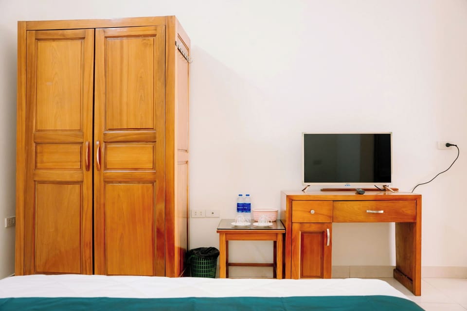Desk, laptop workspace, soundproofing, iron/ironing board (on request)