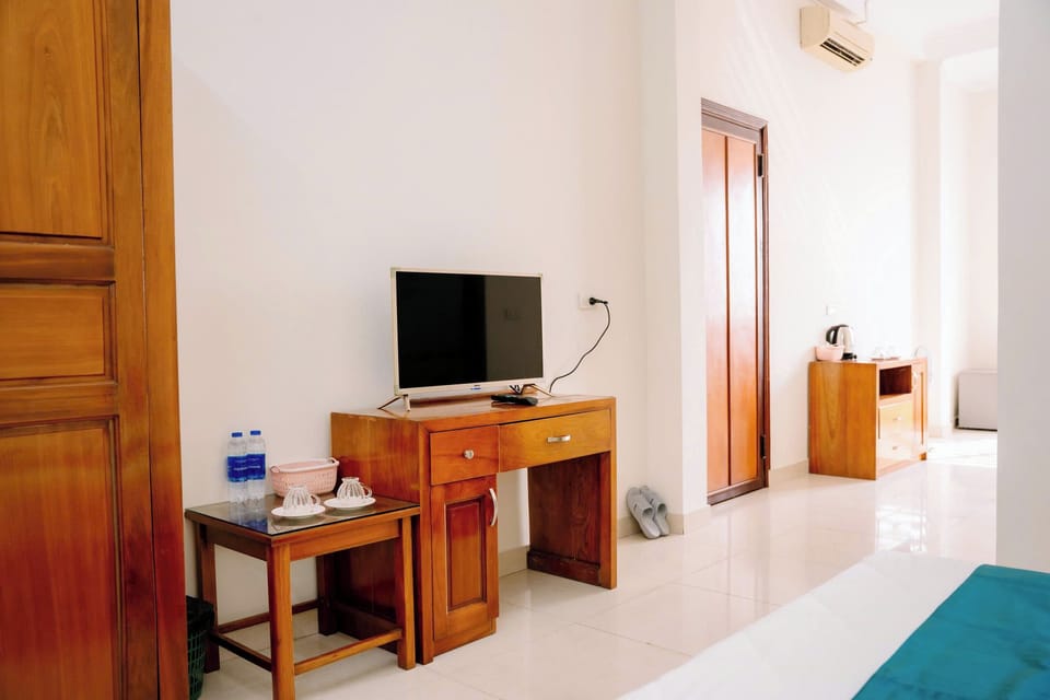 Luxury Suite | Desk, laptop workspace, soundproofing, iron/ironing board (on request)