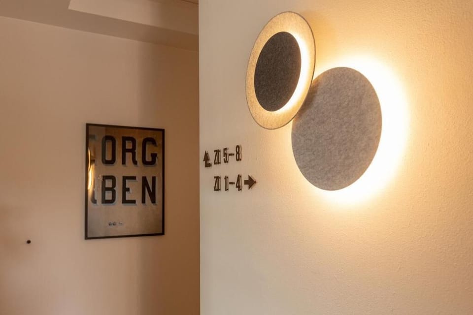 Single Room | Interior