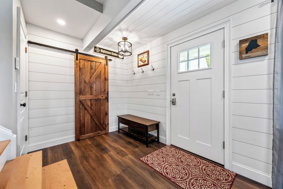 Entry way
