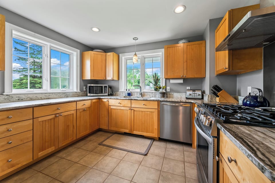 Fully equipped kitchen
