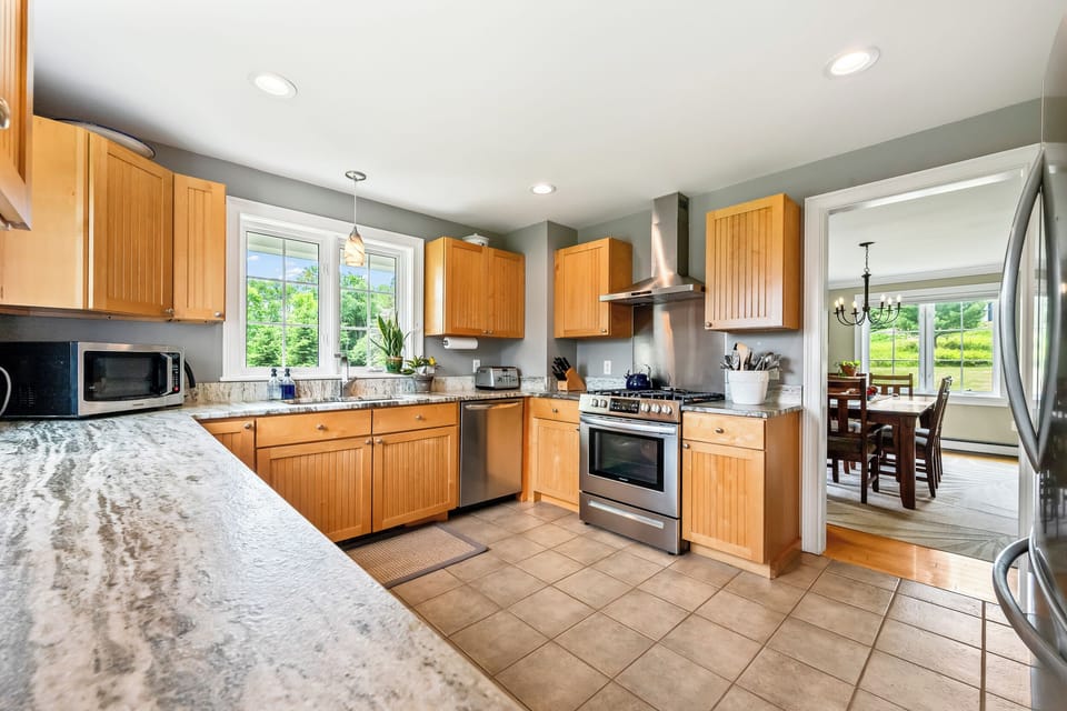 Fully equipped kitchen
