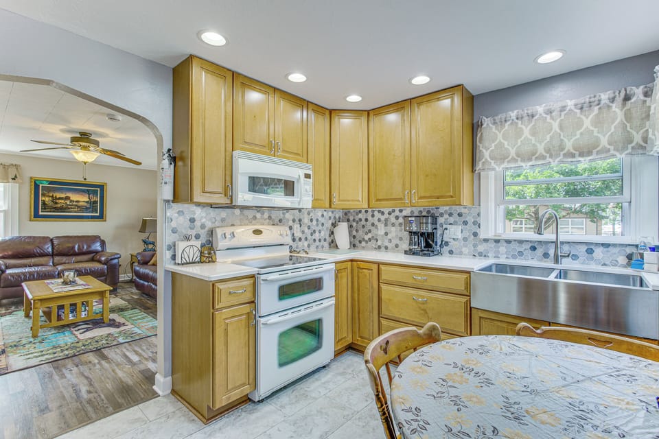 Cottage (2 Bedrooms) | Interior