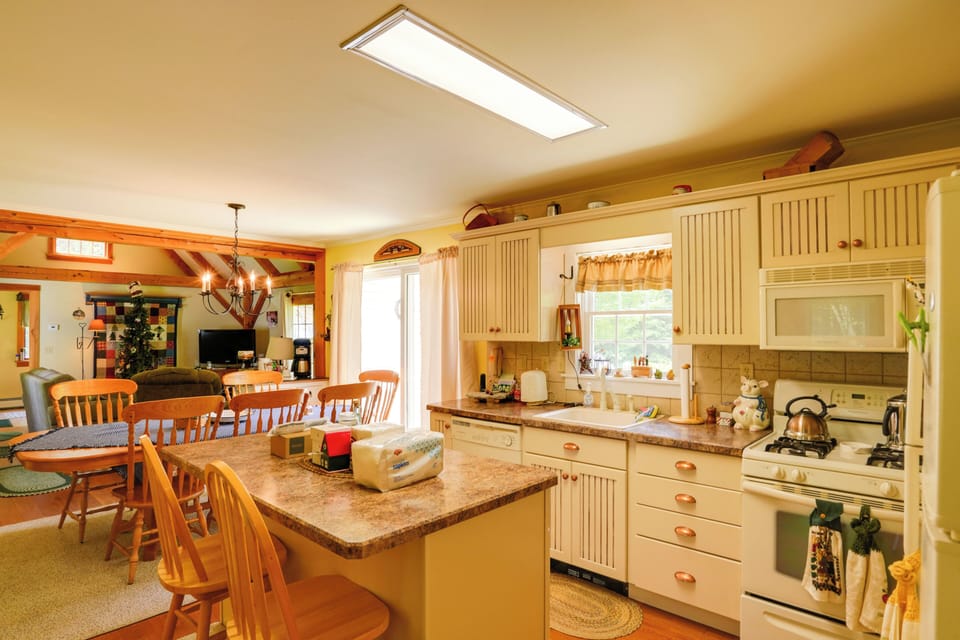 House (4 Bedrooms) | Interior