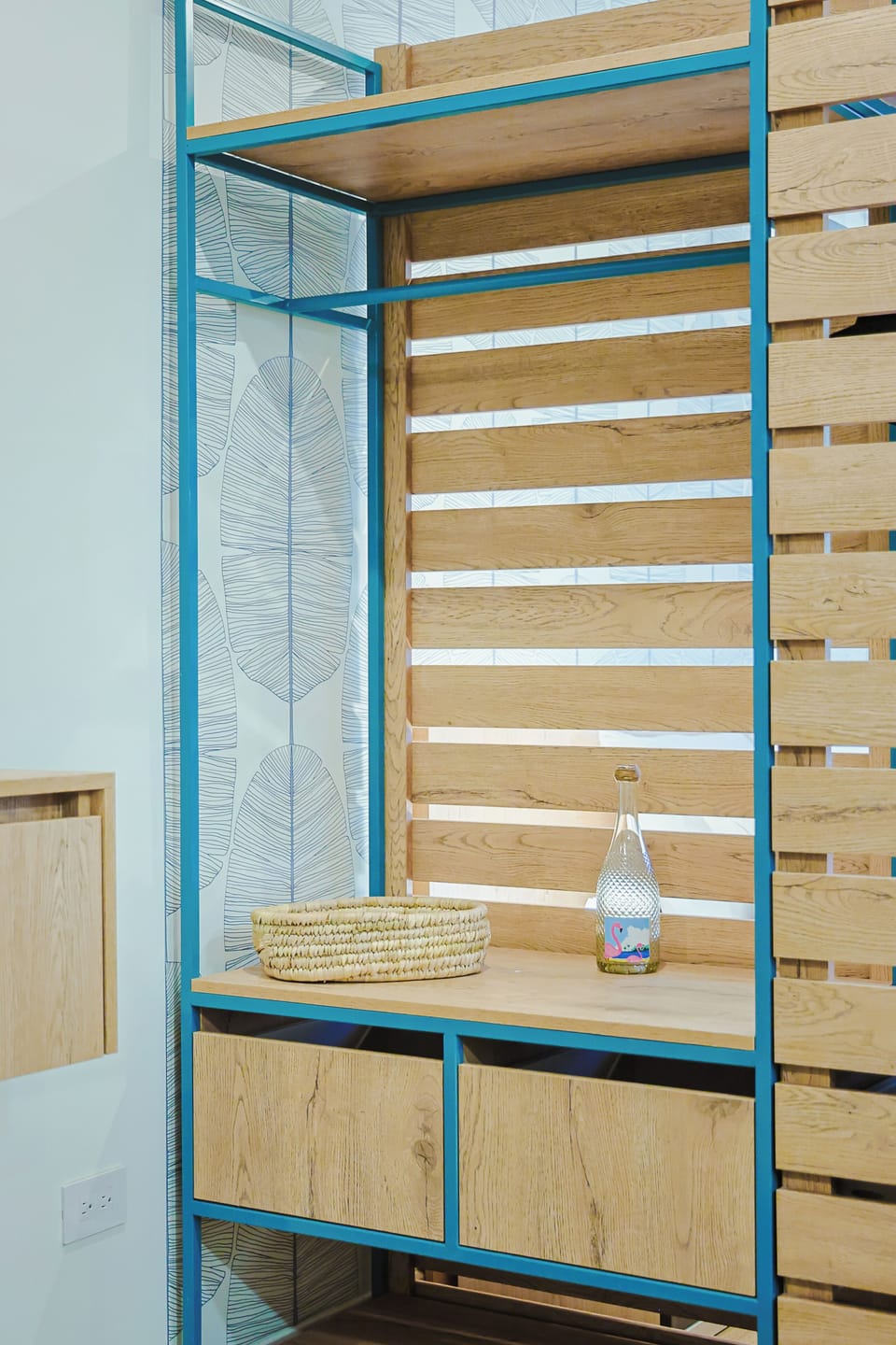 Stylish tropical touches.