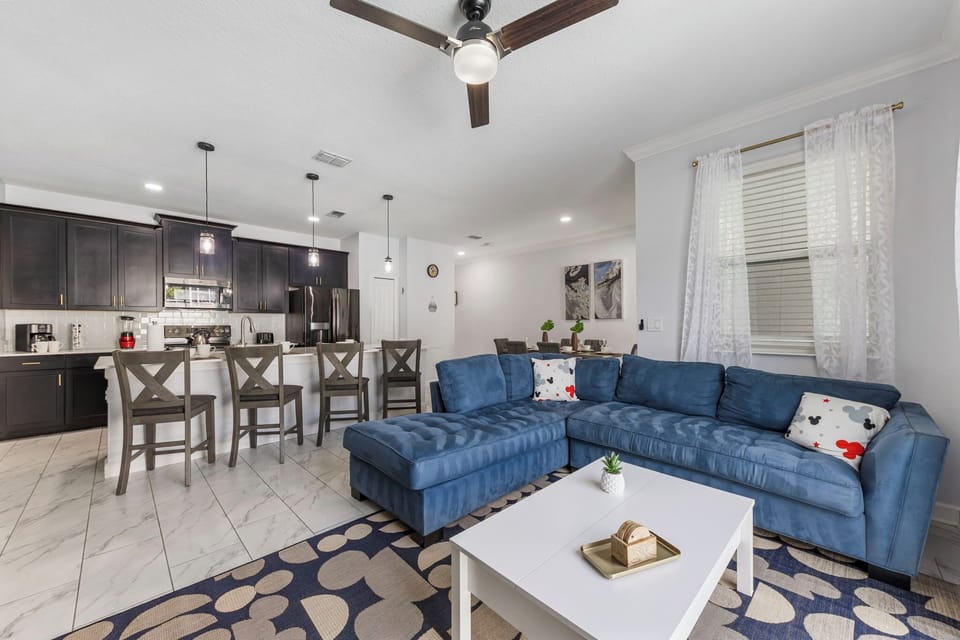 Modern Comfort Meets Open Living