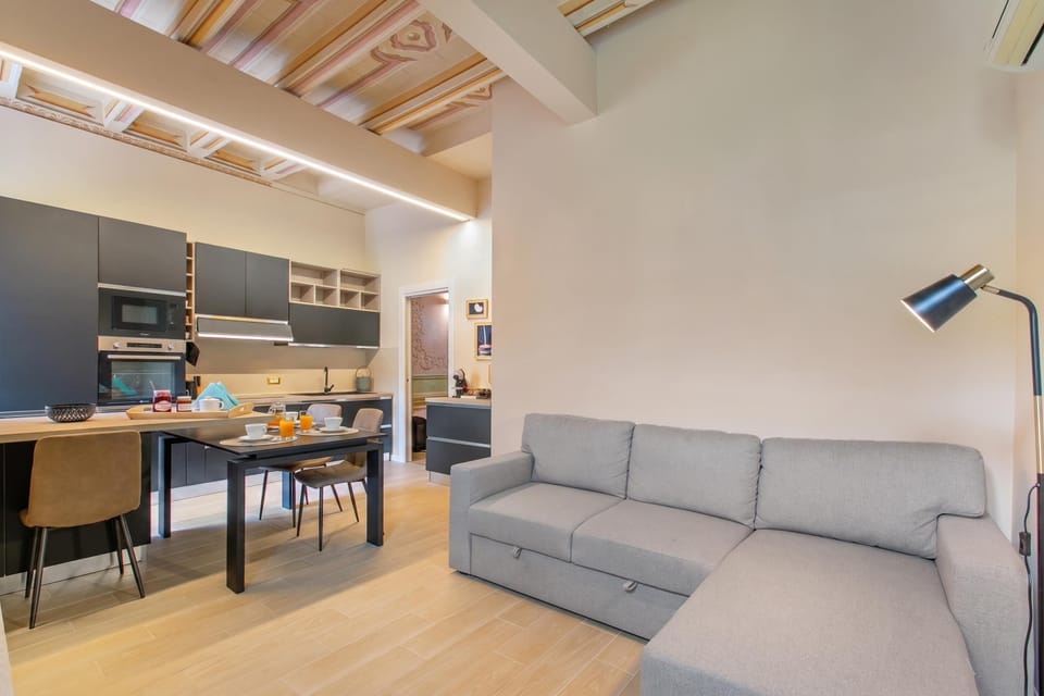 Luxury Apartment, 1 Bedroom, Microwave (Boutique Apartment) | Living area