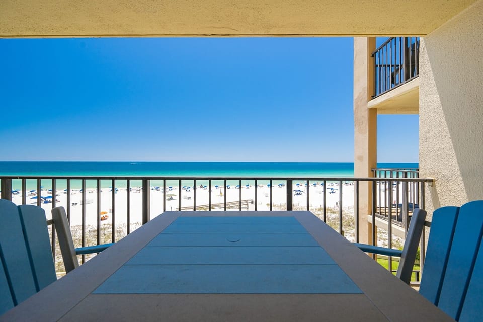Condo, 1 Bedroom | Outdoor dining