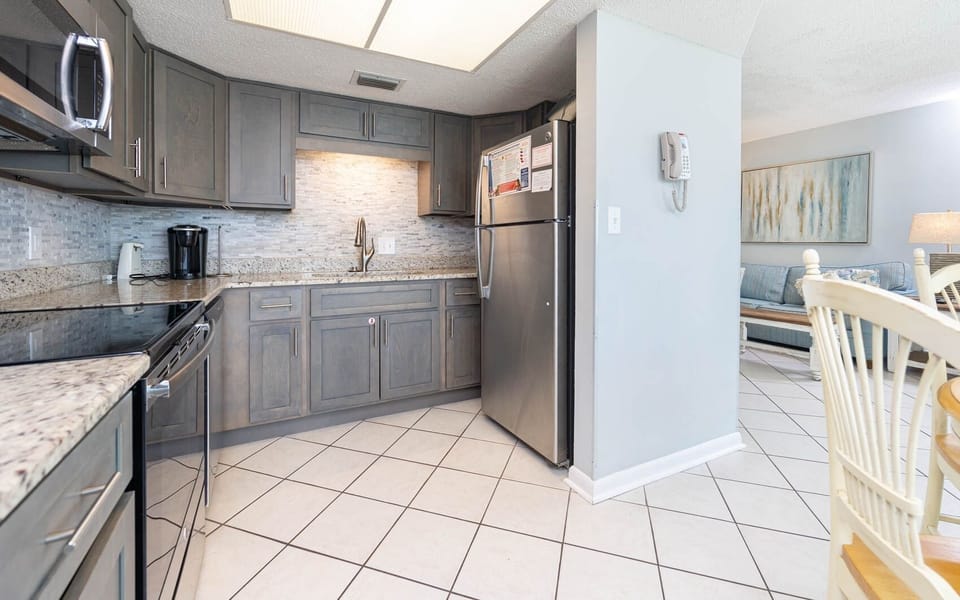 Condo, 1 Bedroom | Private kitchen | Coffee/tea maker, fridge, oven