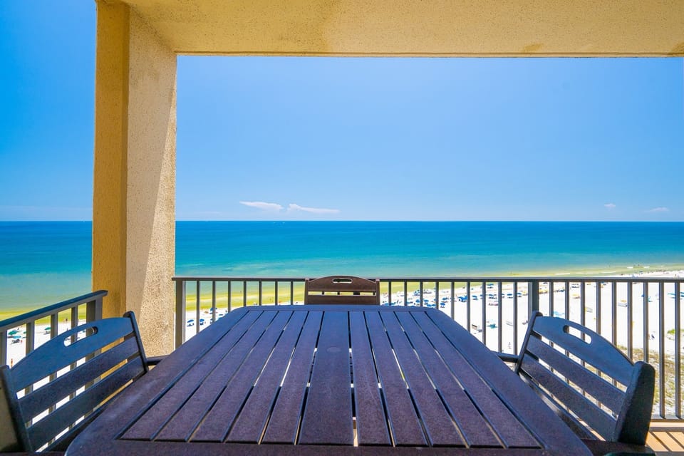 Condo, 1 Bedroom | Outdoor dining