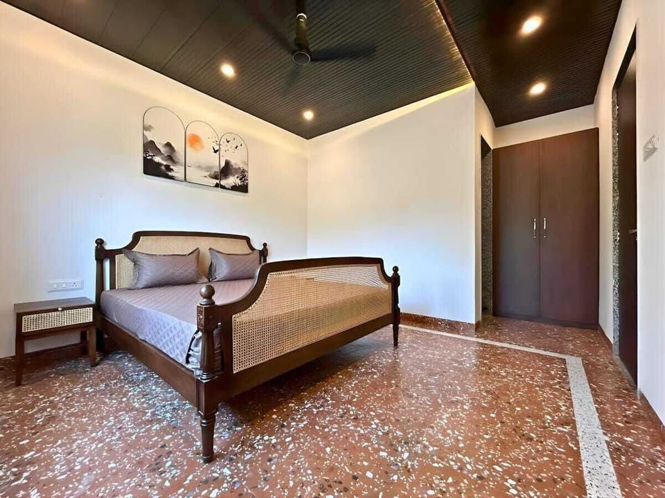 Villa, Balcony, Hill View | Iron/ironing board, WiFi (free)