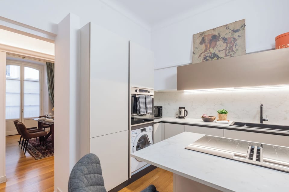 Apartment (2 Bedrooms) | Private kitchen | Espresso maker, microwave, oven, stovetop