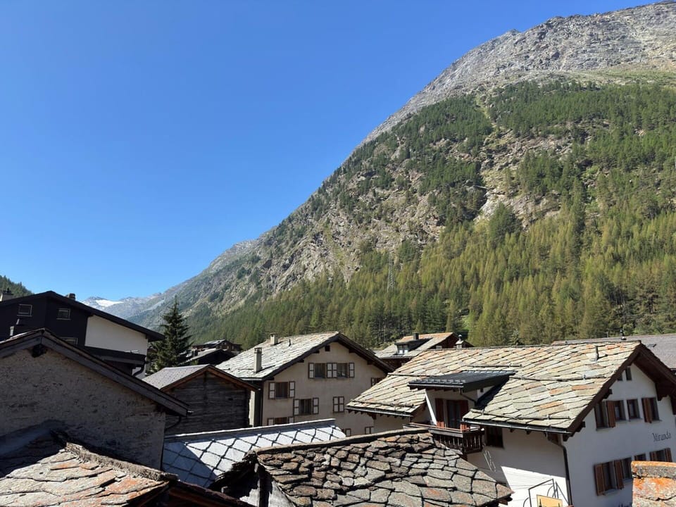 Mountainous Landforms, Mountain, Mountain Range, Hill, Highland, Hill Station, Valley, Village, Rural Area, Alps