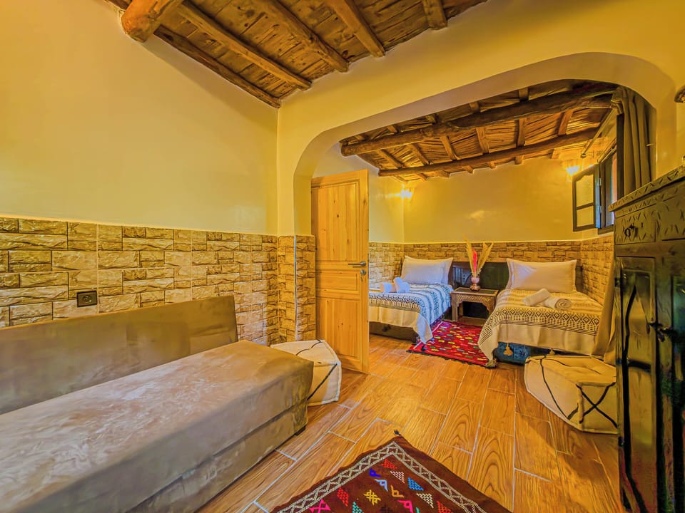 Superior Twin Room, Garden View | Interior