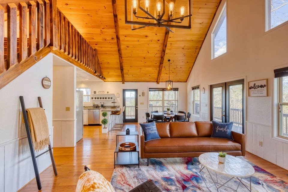 House | 5 bedrooms, high-speed internet
