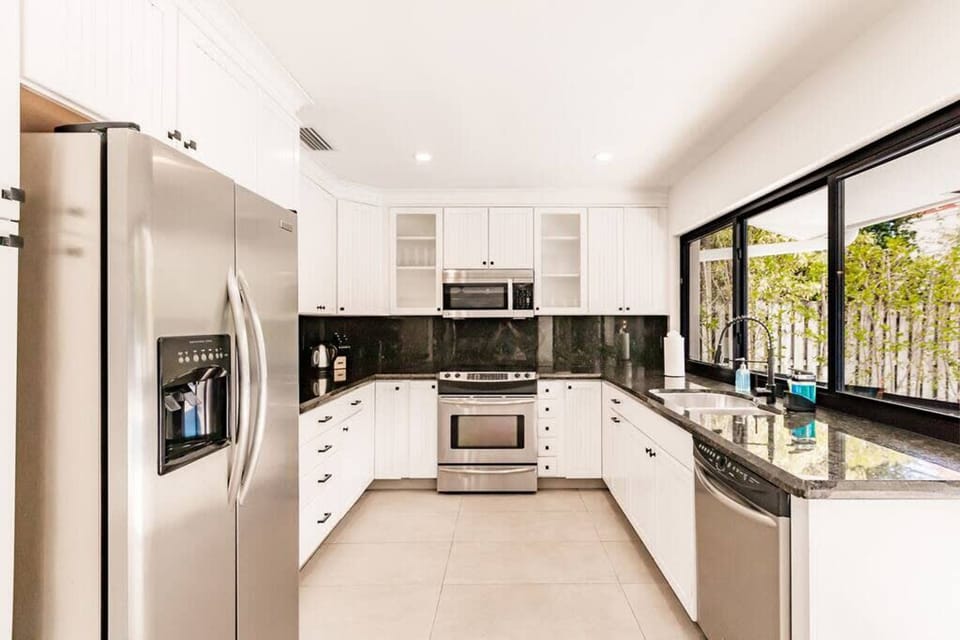 House | 4 bedrooms, desk, high-speed internet