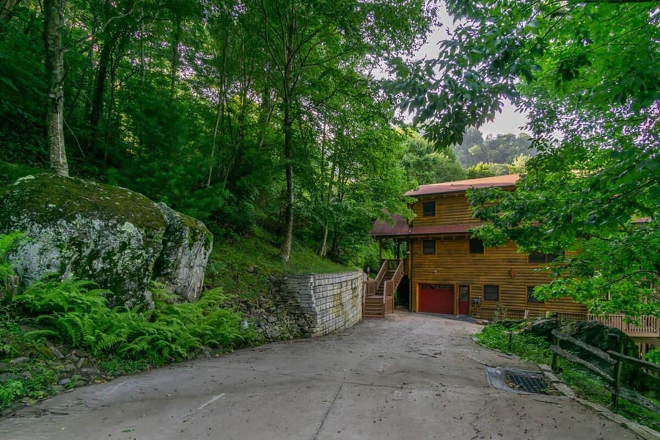 House | 4 bedrooms, high-speed internet