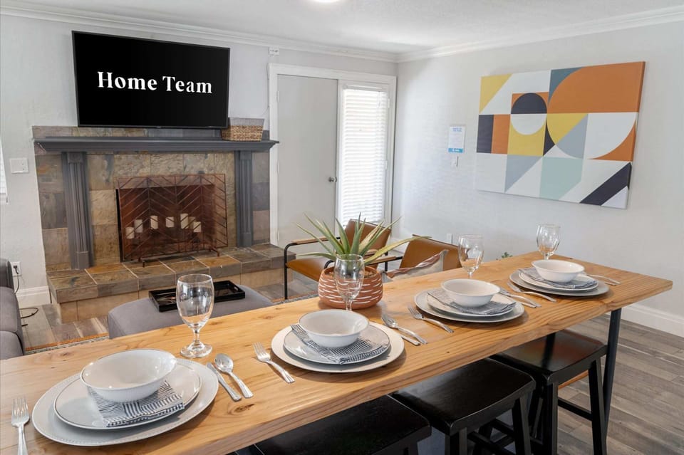 House | 6 bedrooms, high-speed internet