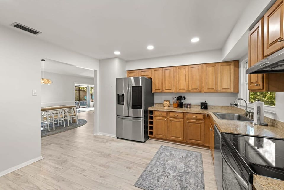 House | 4 bedrooms, high-speed internet