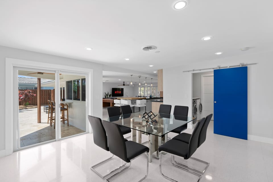 House | 4 bedrooms, high-speed internet