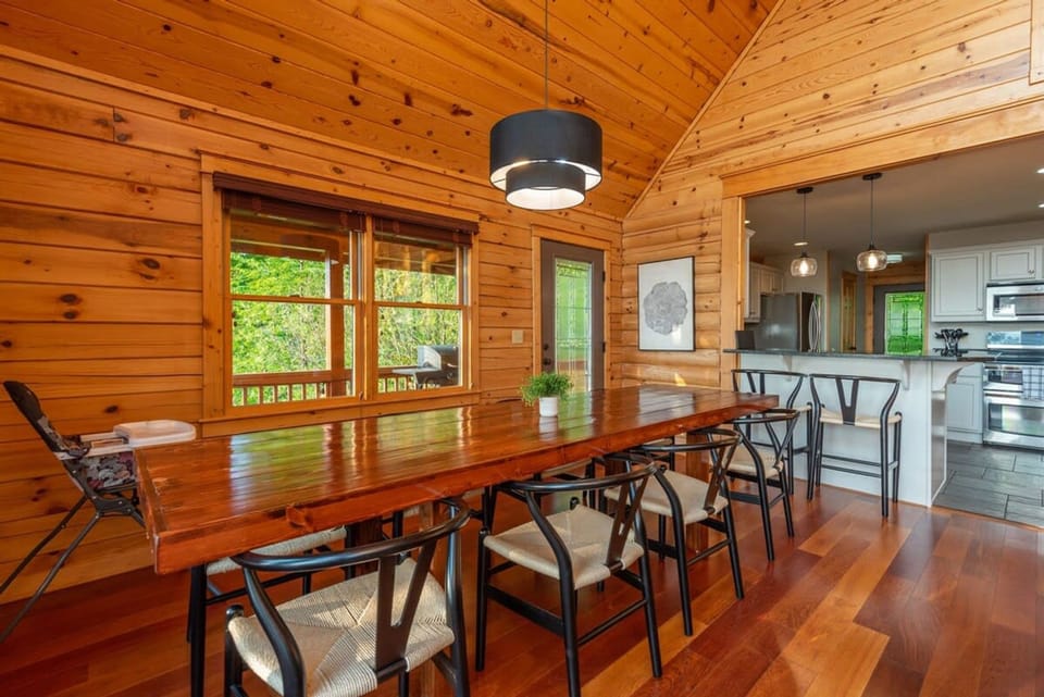 House | 4 bedrooms, high-speed internet