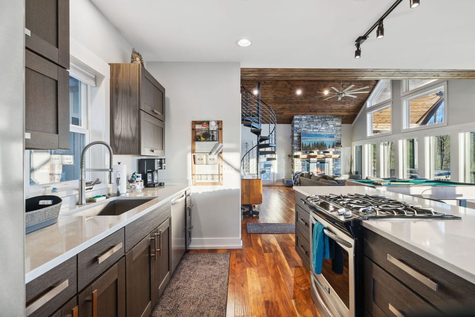 House | 4 bedrooms, high-speed internet