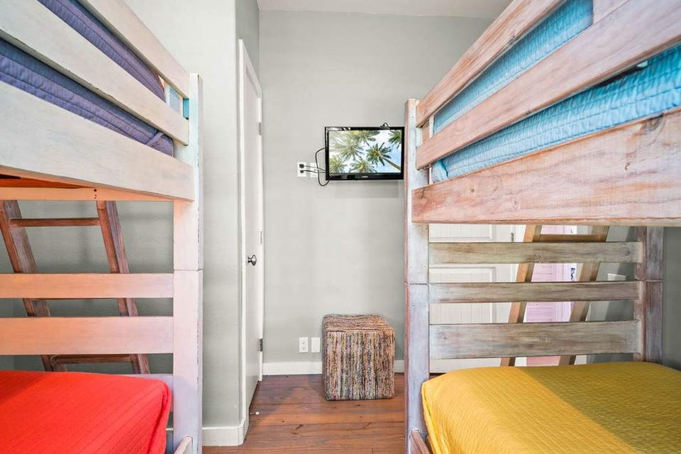 House | 4 bedrooms, high-speed internet