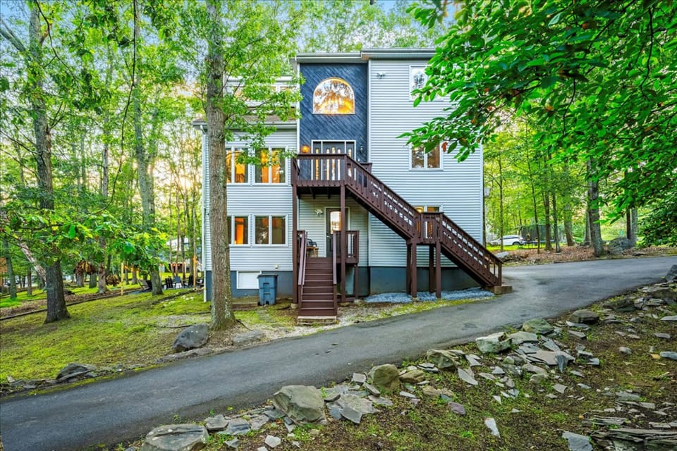 House | 4 bedrooms, high-speed internet