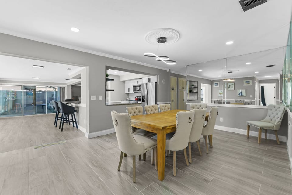 House | 4 bedrooms, high-speed internet