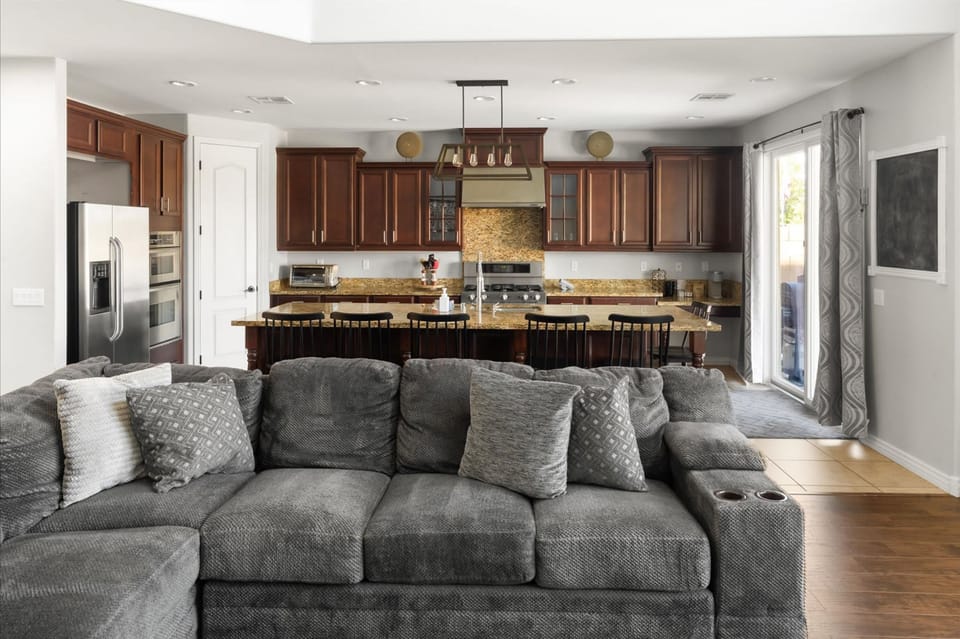 House | 4 bedrooms, high-speed internet