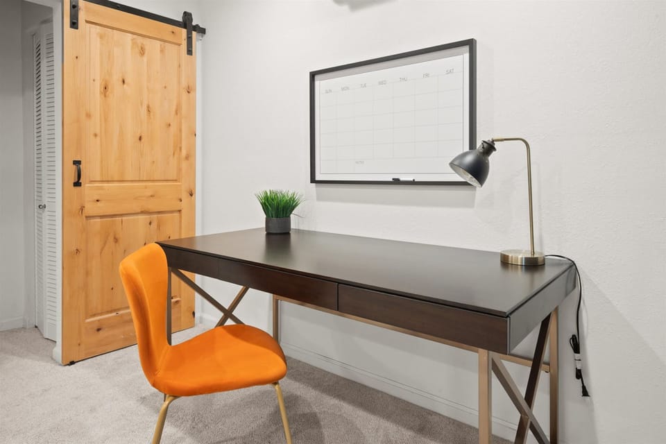 House | 5 bedrooms, high-speed internet