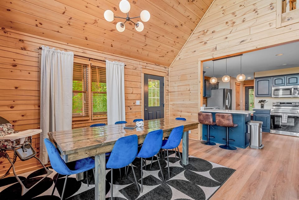 House | 4 bedrooms, high-speed internet