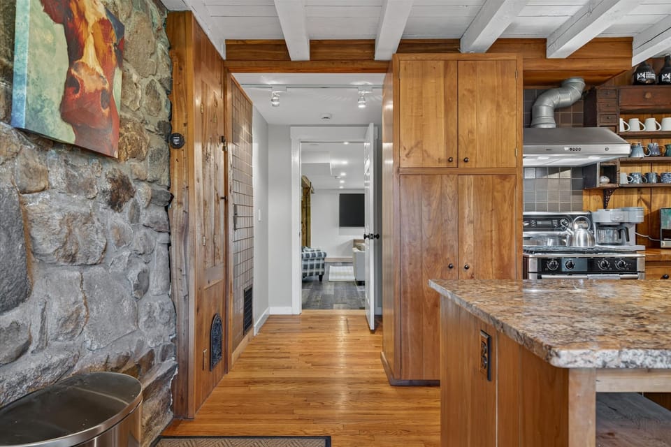 House | 4 bedrooms, high-speed internet