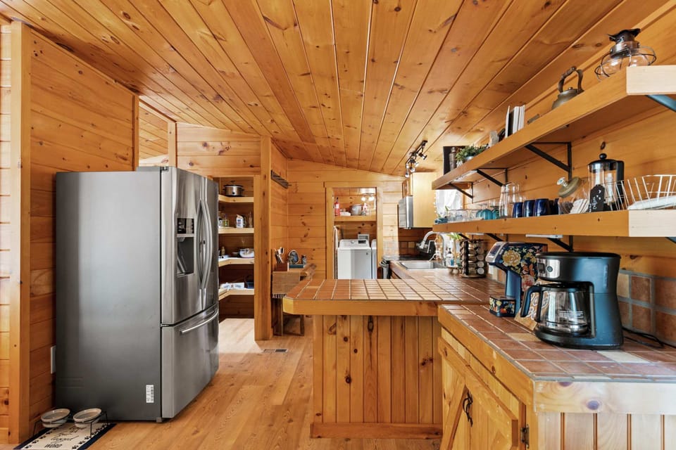 House | 3 bedrooms, high-speed internet