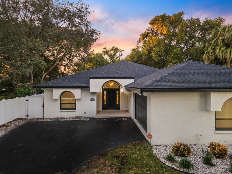 House | 4 bedrooms, high-speed internet