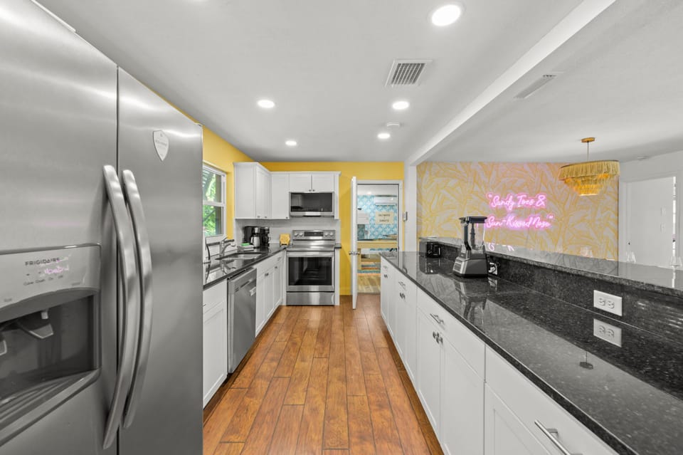 House | 4 bedrooms, high-speed internet