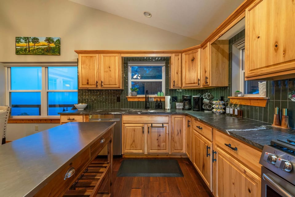House | 3 bedrooms, high-speed internet
