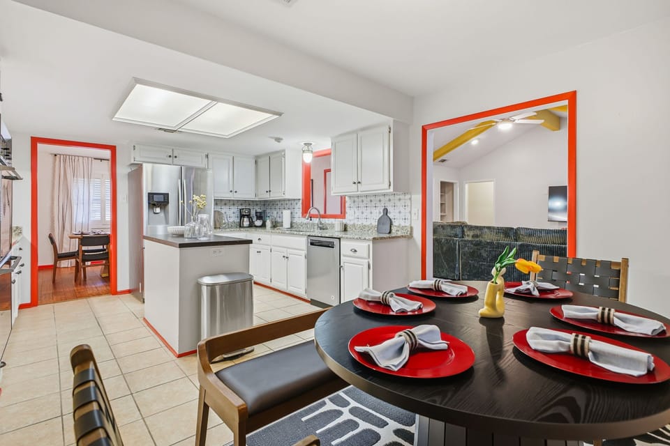 House | 4 bedrooms, high-speed internet