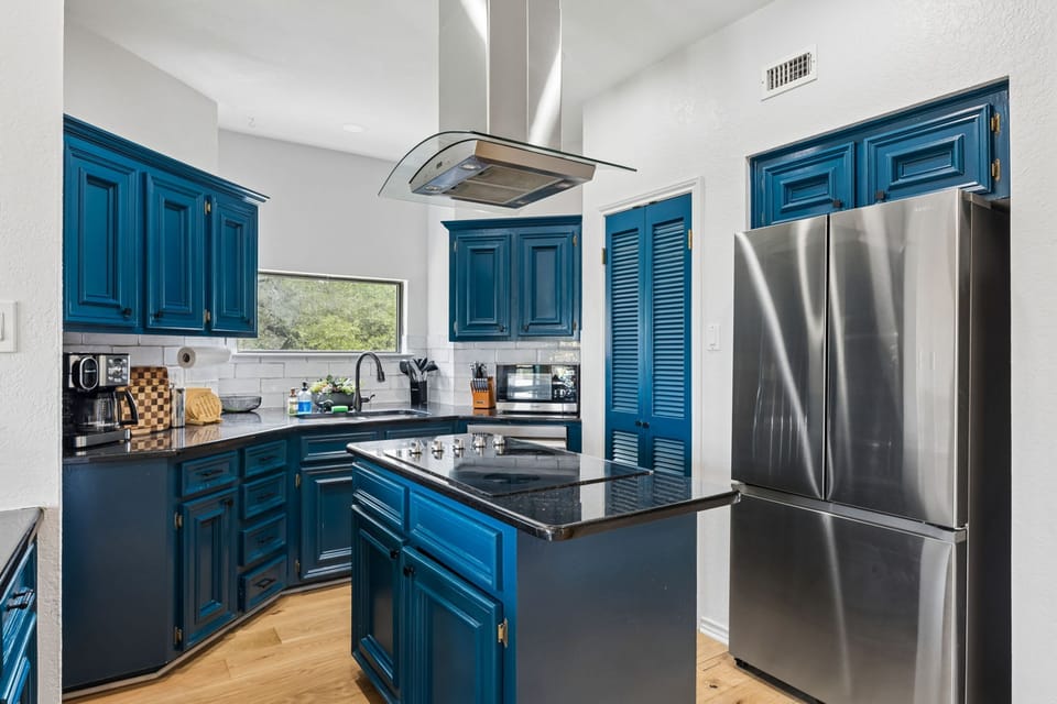 House | 5 bedrooms, high-speed internet