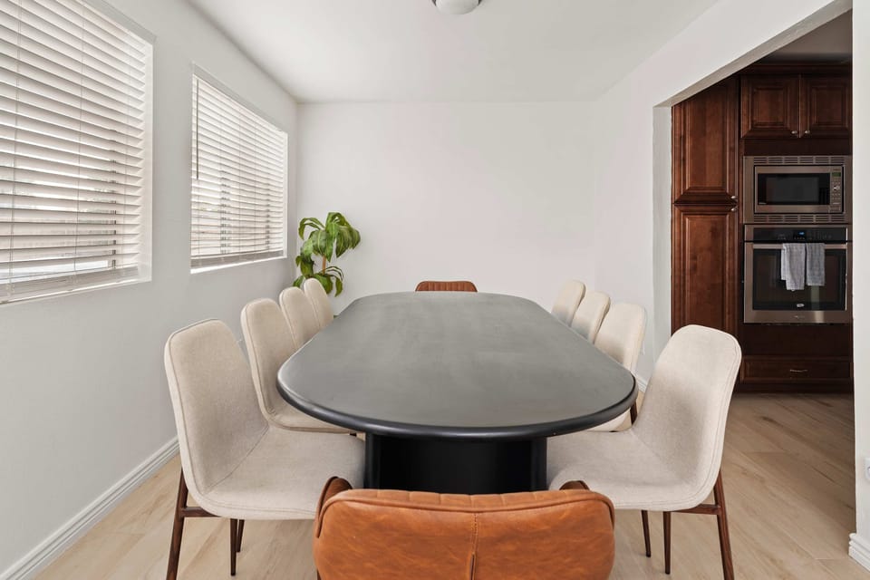 House | 4 bedrooms, high-speed internet
