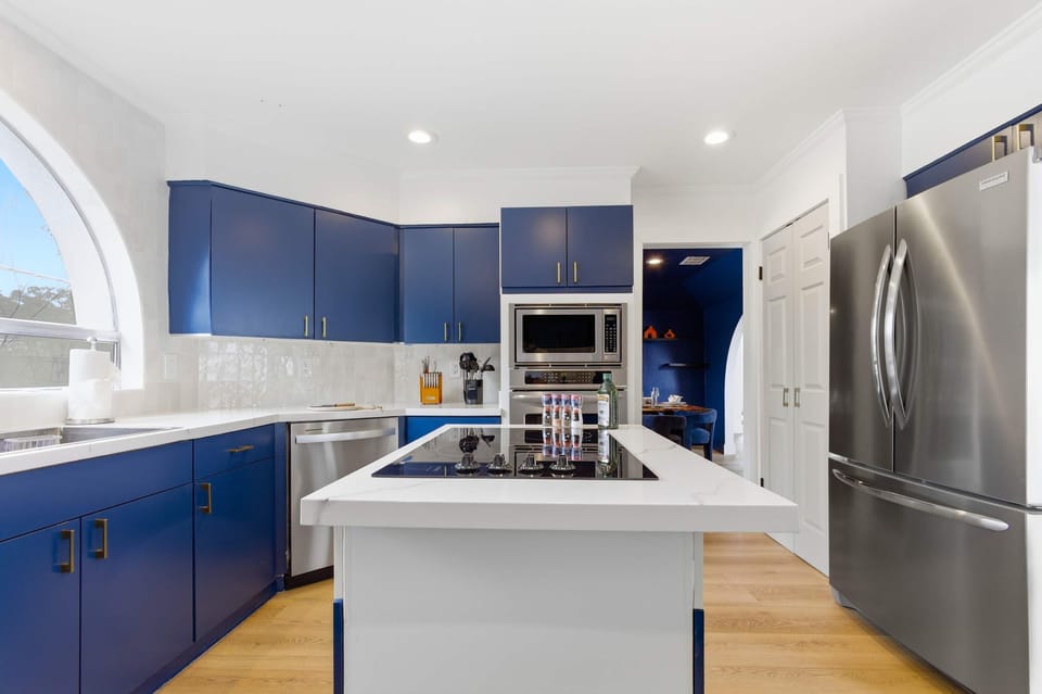 House | 5 bedrooms, high-speed internet
