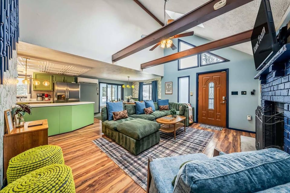 House | 4 bedrooms, high-speed internet