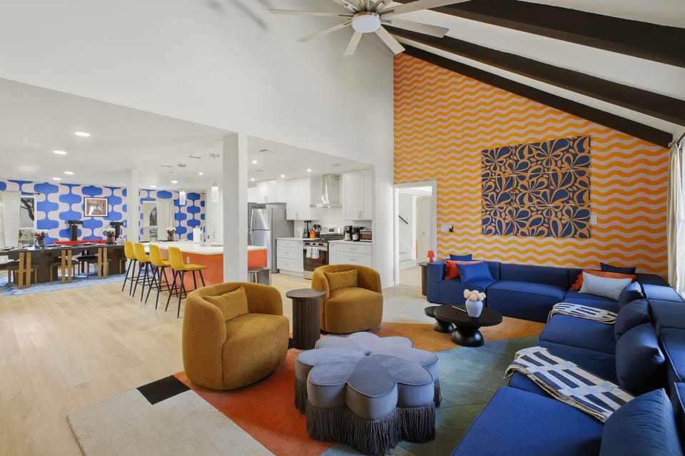 House | 6 bedrooms, high-speed internet