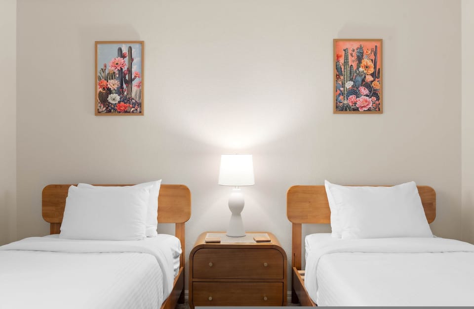 House | 5 bedrooms, high-speed internet