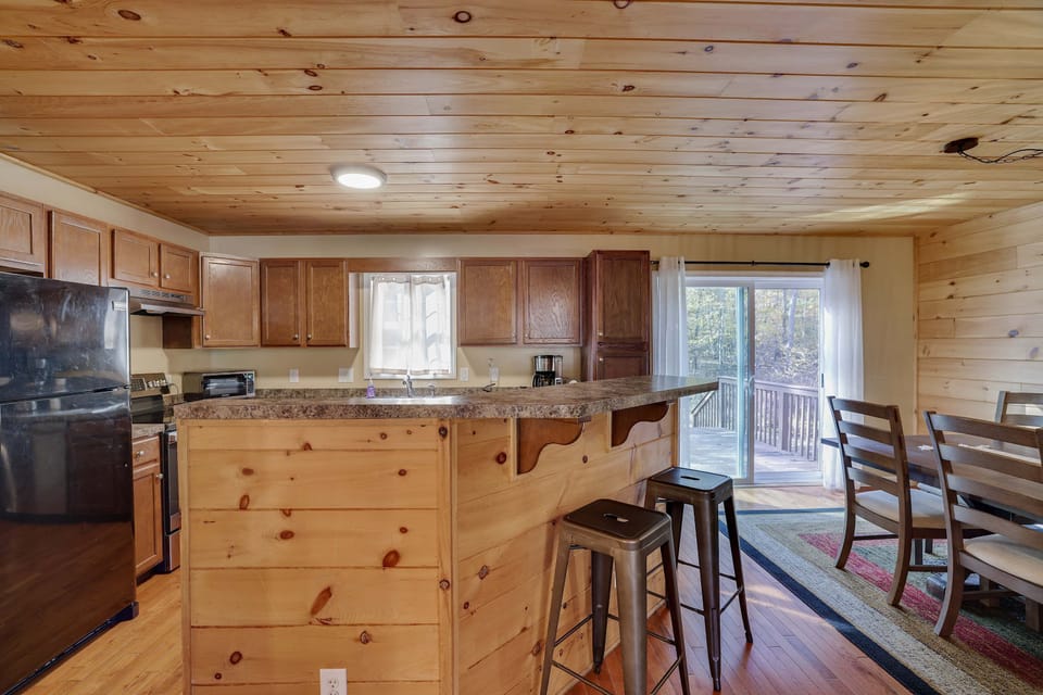 House | 6 bedrooms, high-speed internet