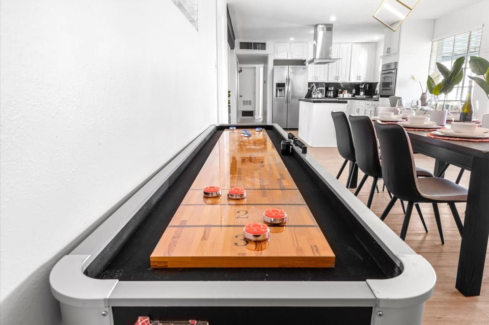 House | 4 bedrooms, high-speed internet