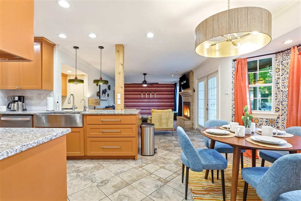 House | 4 bedrooms, high-speed internet