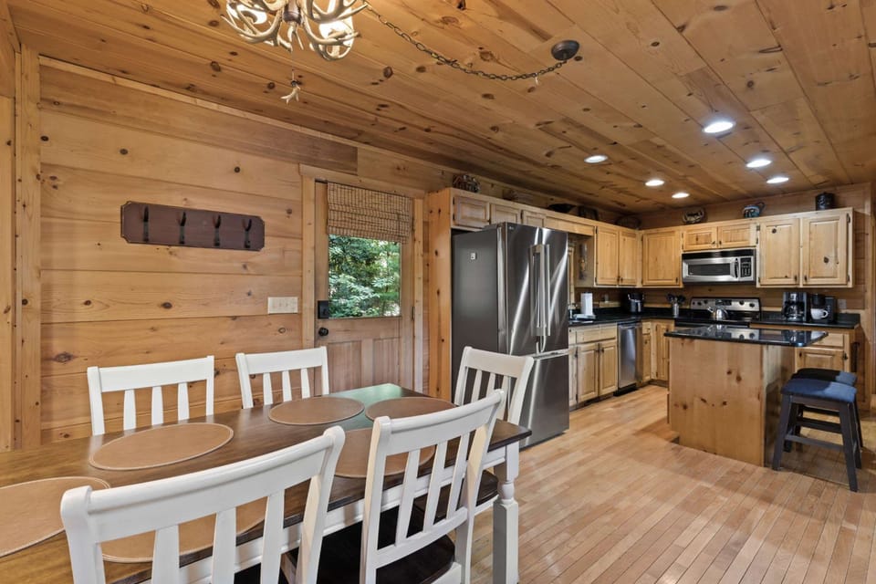 House | 3 bedrooms, high-speed internet
